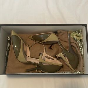 Bottega Veneta Patent Leather Heels 🤎 Never worn 🤎 w box Size 37